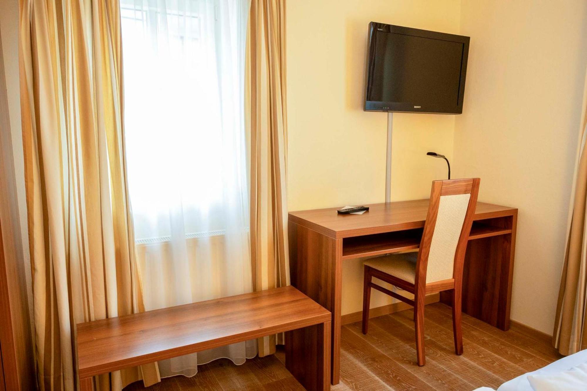 Winzerzimmer Scharl Sankt Anna am Aigen Exterior photo